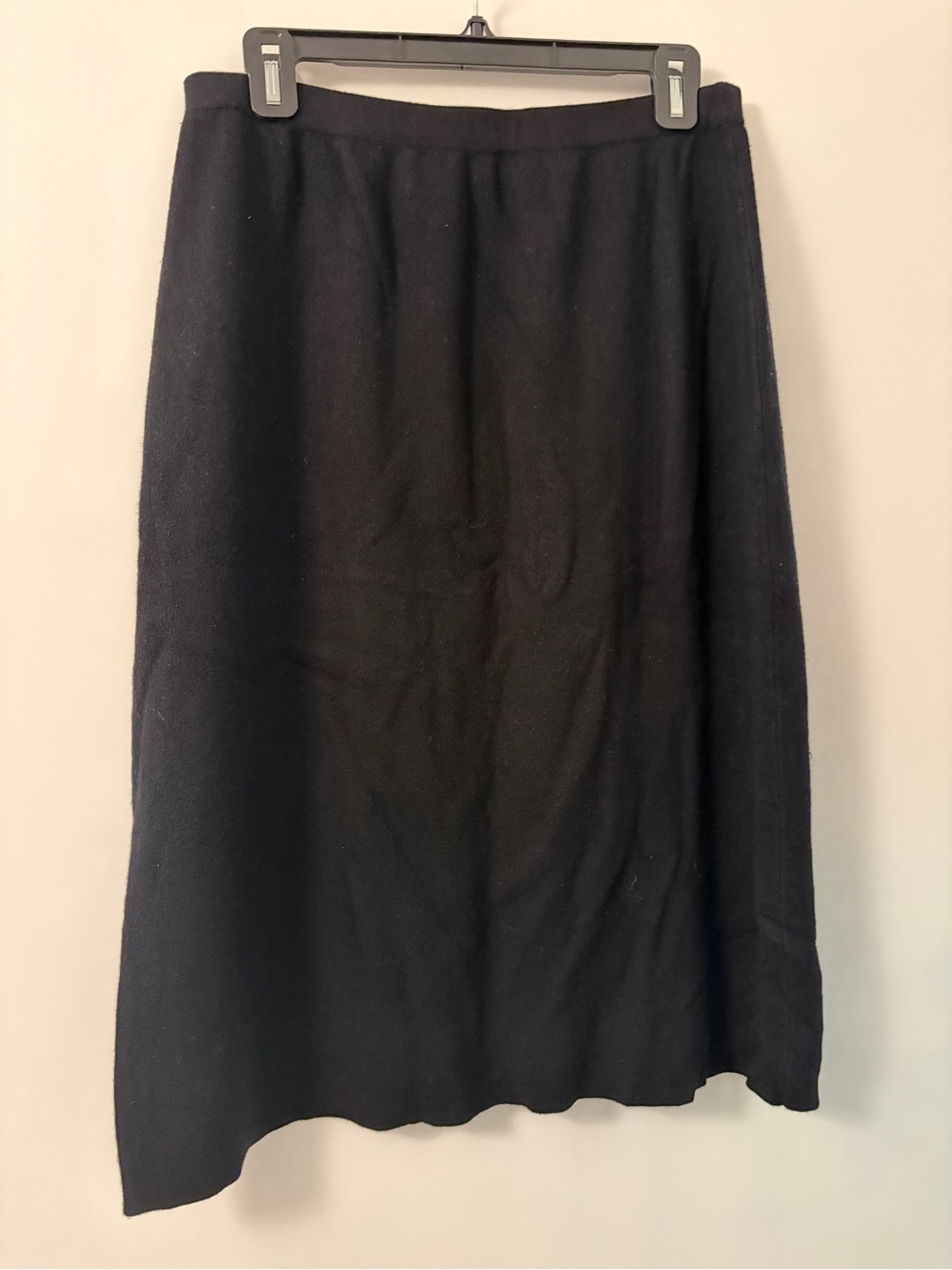 Classic 90s Style Black Knit Skirt